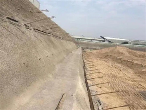 平乐河道边坡加固